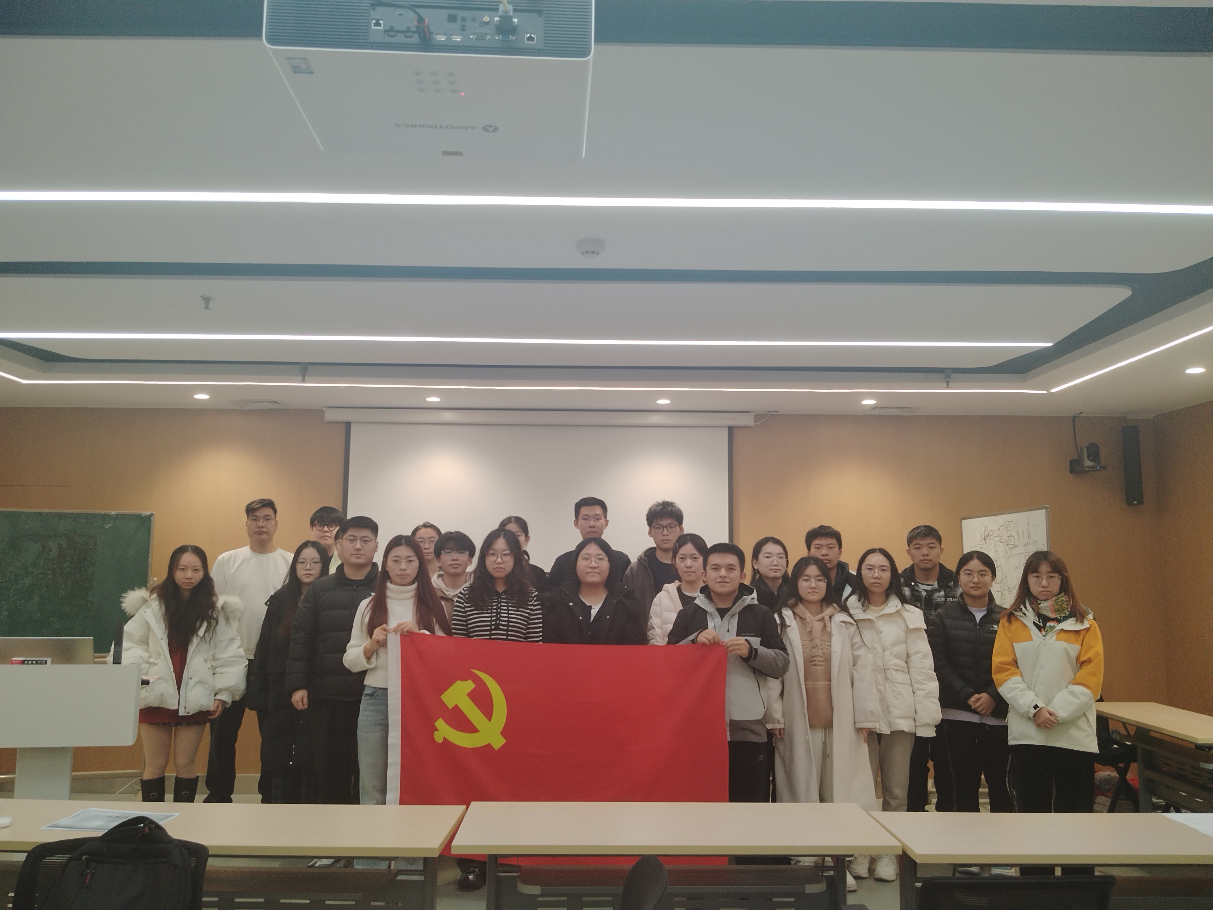 5合照.jpg