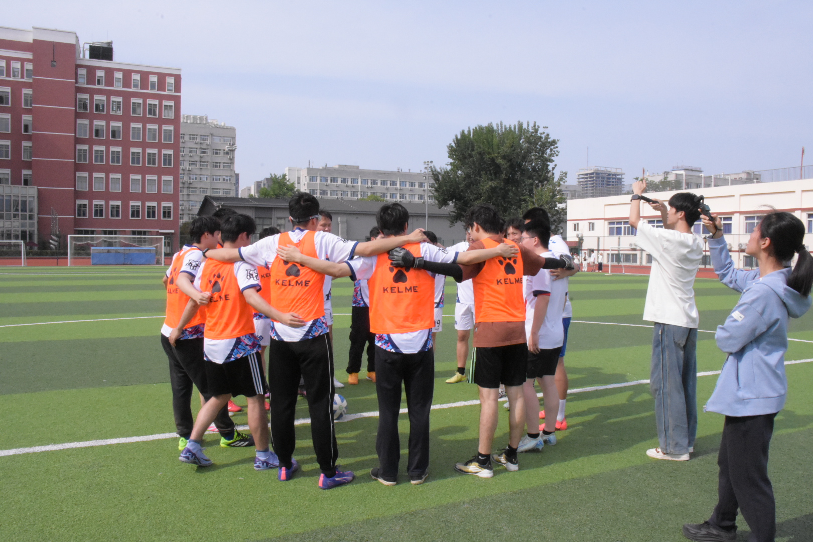 1.本科生足球队-1.jpg 1.本科生足球队-1.jpg